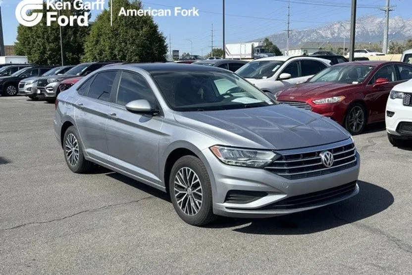 2020 Volkswagen Jetta SE photo 1