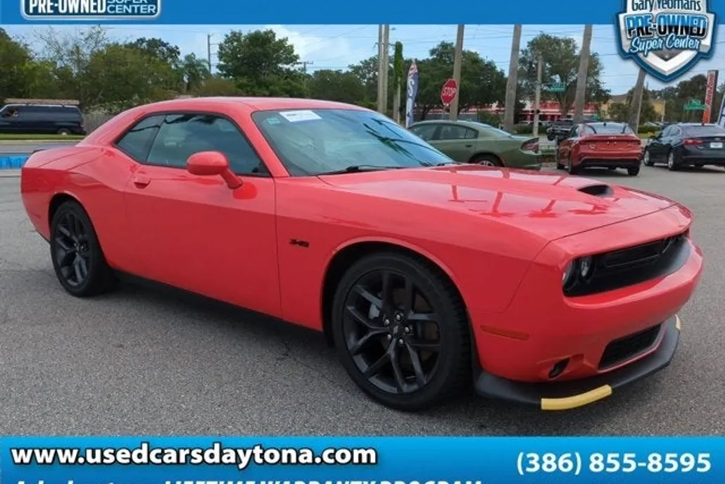 2023 Dodge Challenger R/T photo 1
