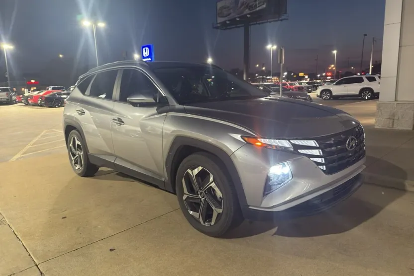 2022 Hyundai Tucson SEL Convenience photo 1