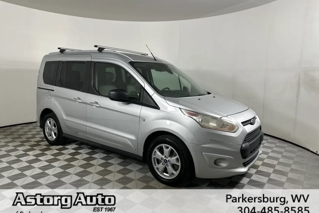 2014 Ford Transit Connect XLT photo 1