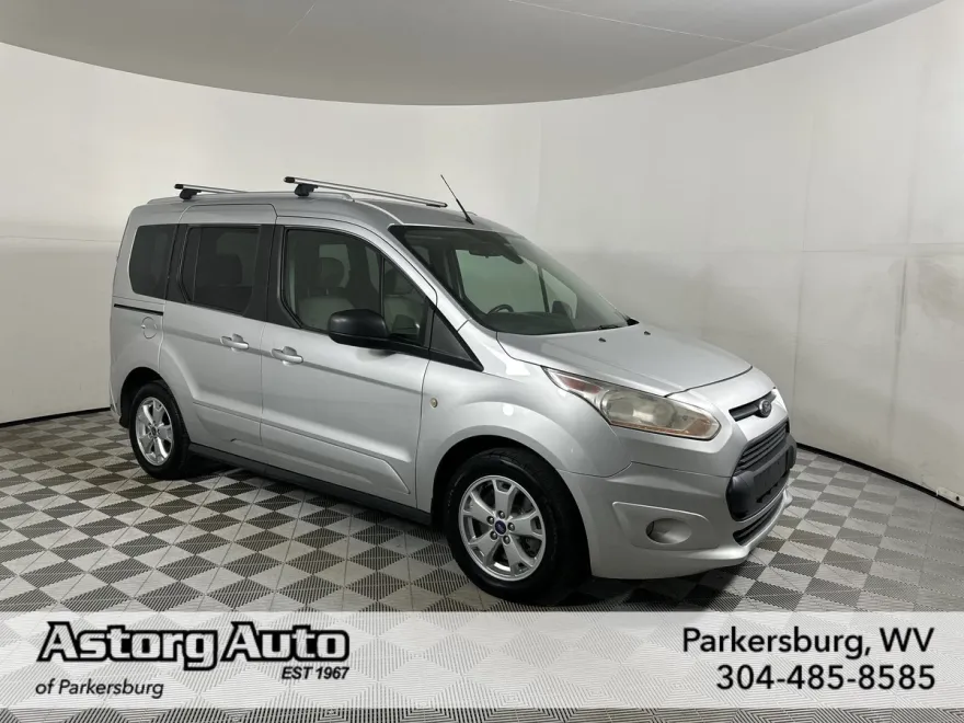 2014 Ford Transit Connect XLT photo 1