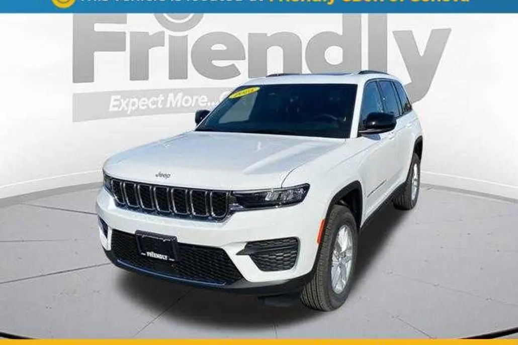2025 Jeep Grand Cherokee Laredo X photo 1