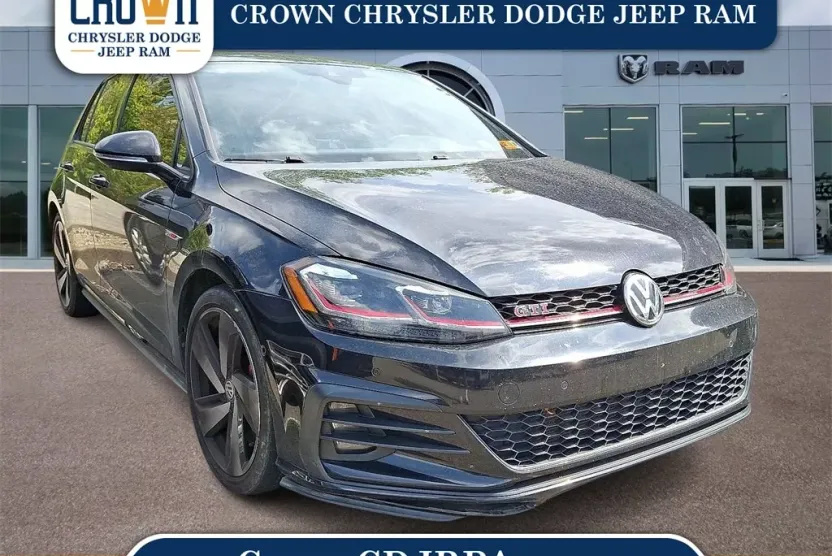 2019 Volkswagen Golf GTI Base photo 1