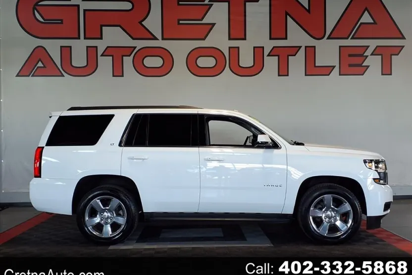 2016 Chevrolet Tahoe LT photo 1