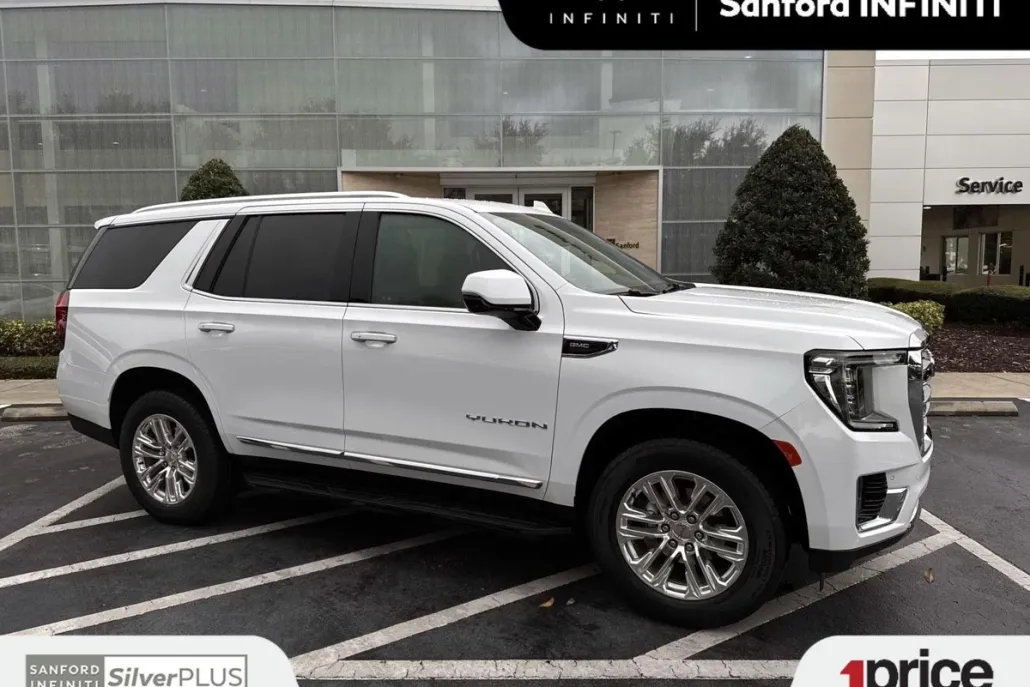 2024 Gmc Yukon SLT photo 1