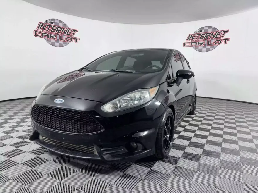 2016 Ford Fiesta ST photo 1