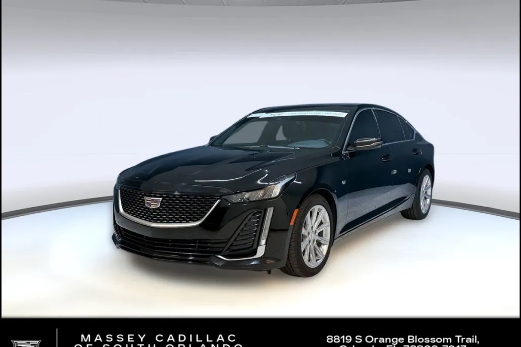 2024 Cadillac CT5 Luxury photo 1