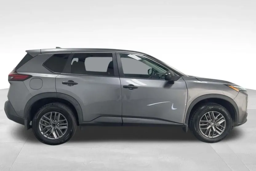 2021 Nissan Rogue S photo 1