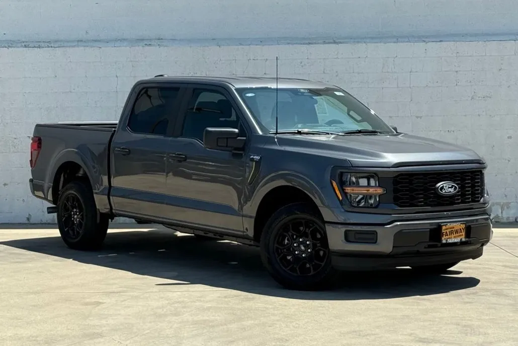 2025 Ford F-150 STX photo 1