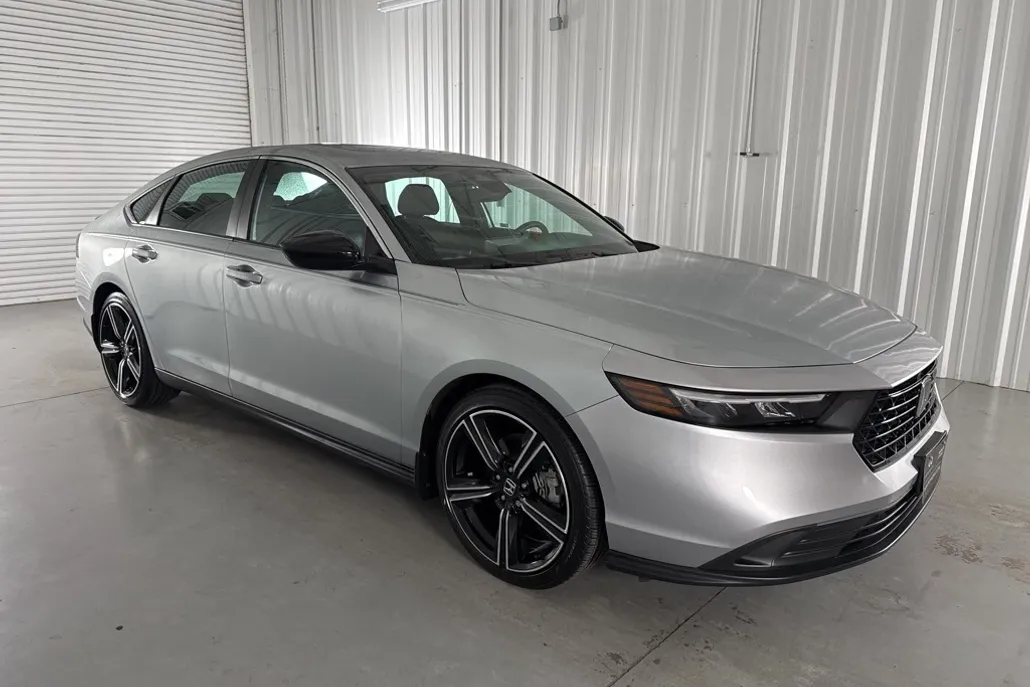2024 Honda Accord Hybrid Sport photo 1