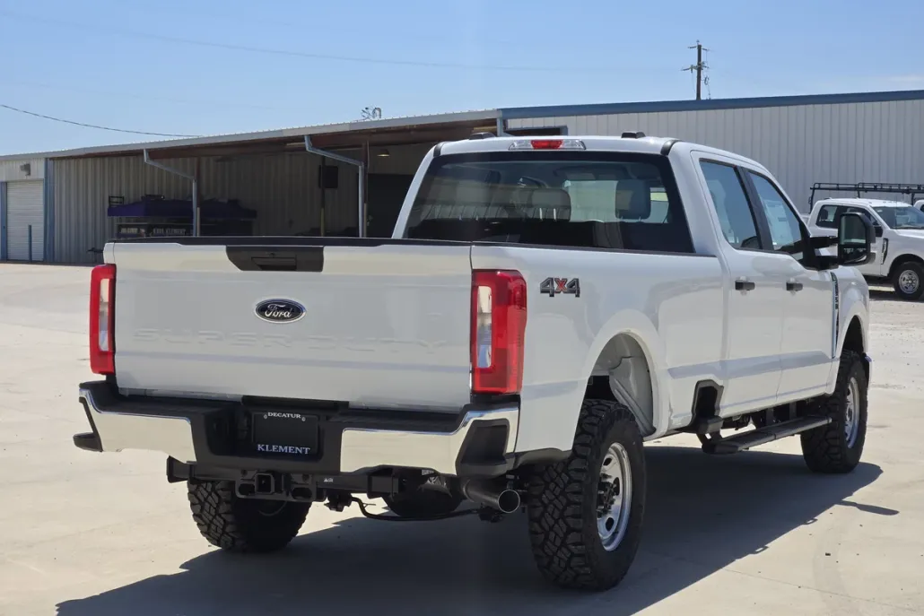 2025 Ford F-350 XL photo 1