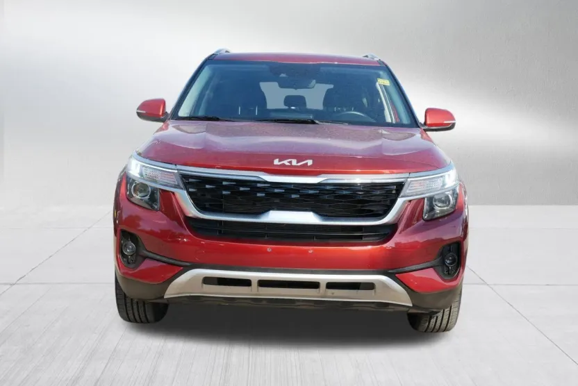 2023 Kia Seltos S photo 1
