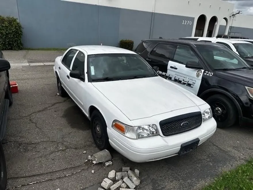 2003 Ford Crown Victoria Police Interceptor photo 1