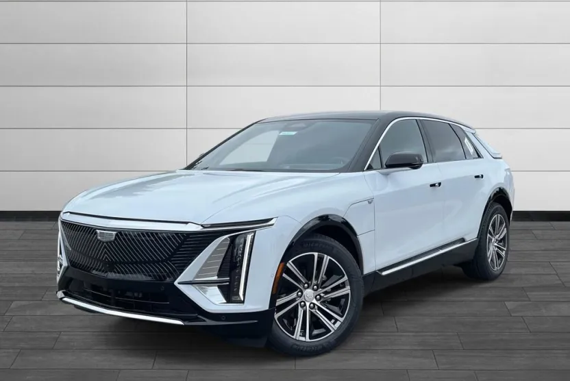 2026 Cadillac Lyriq Luxury photo 1