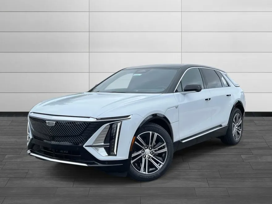 2026 Cadillac Lyriq Luxury photo 1