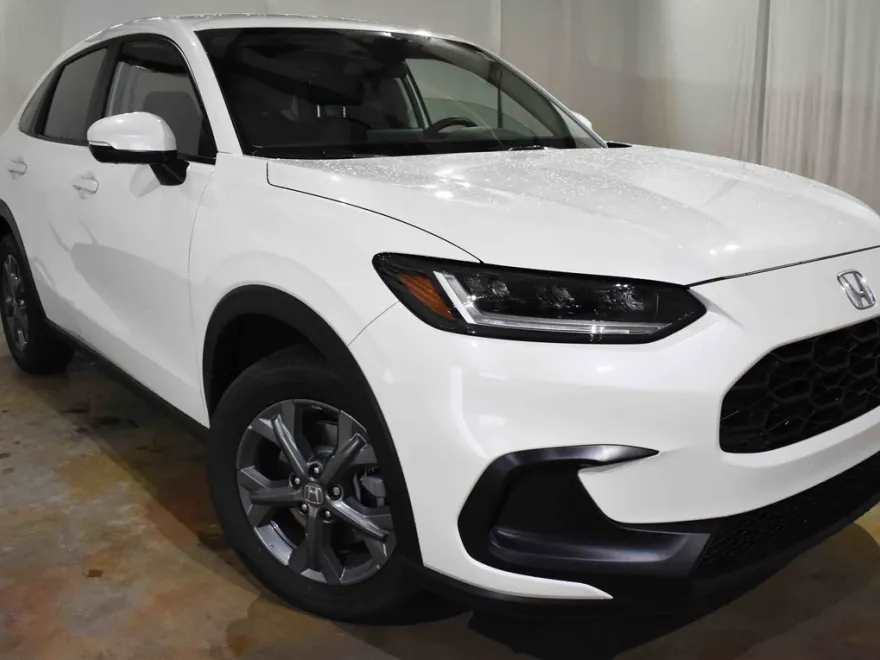 2026 Honda HR-V LX photo 1