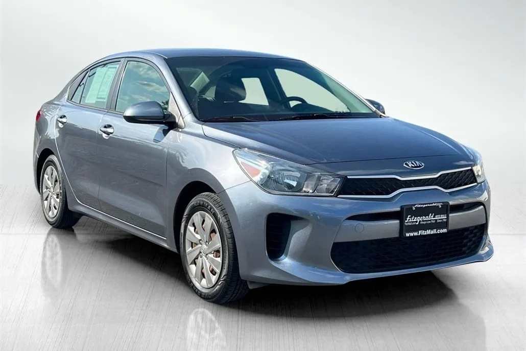 2020 Kia Rio S photo 1