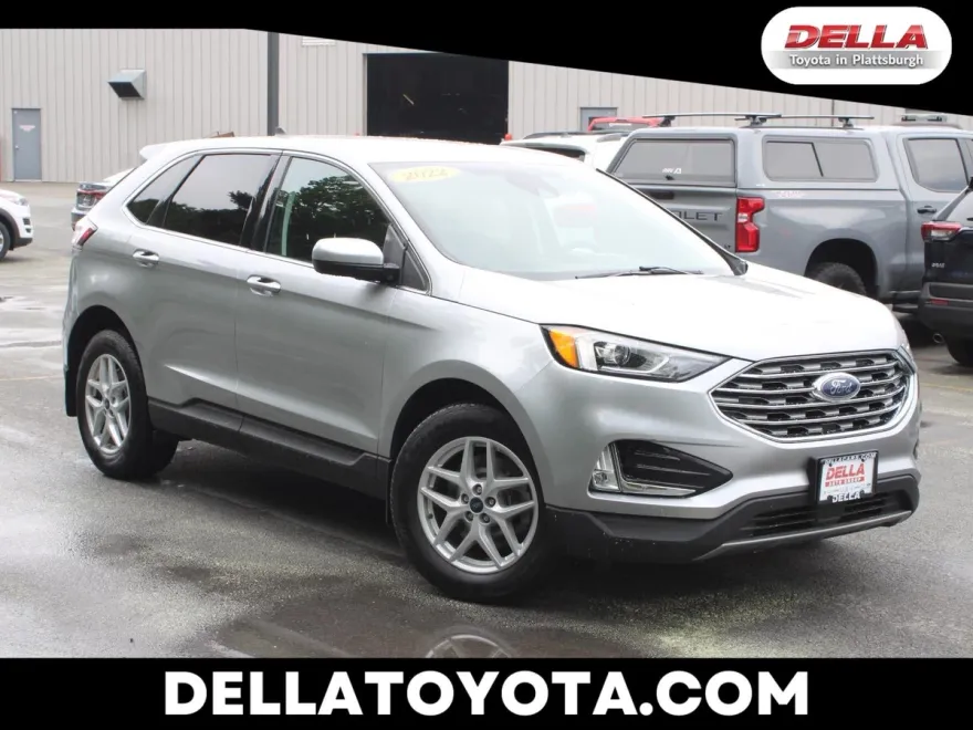 2022 Ford Edge SEL photo 1