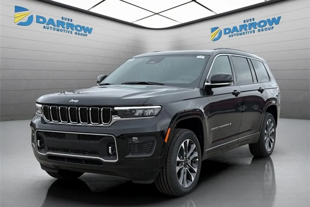 2025 Jeep Grand Cherokee Overland photo 1