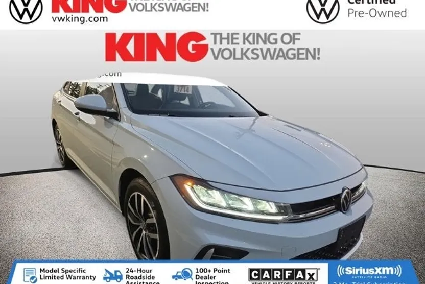 2025 Volkswagen Jetta SE photo 1