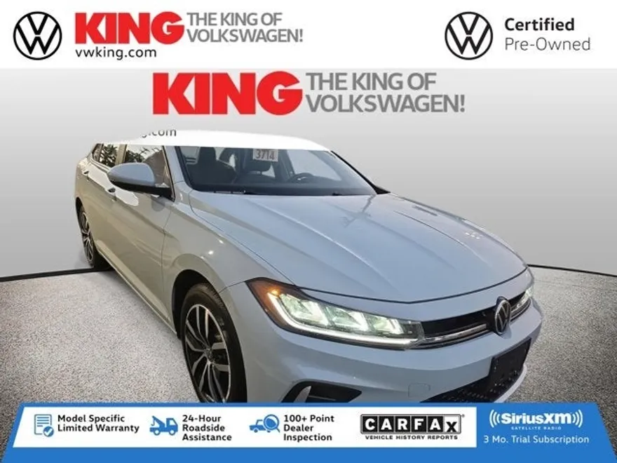 2025 Volkswagen Jetta SE photo 1