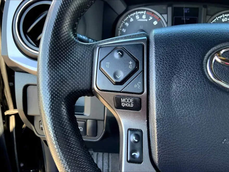 2019 Toyota Tacoma TRD Pro photo 22