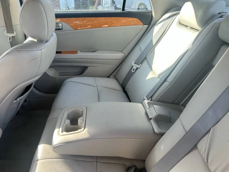 2007 Toyota Avalon XL photo 1