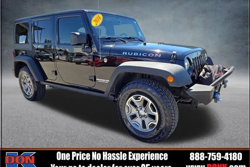 2016 Jeep Wrangler Unlimited Rubicon photo 1