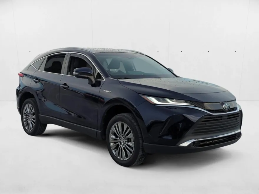 2021 Toyota Venza XLE photo 1