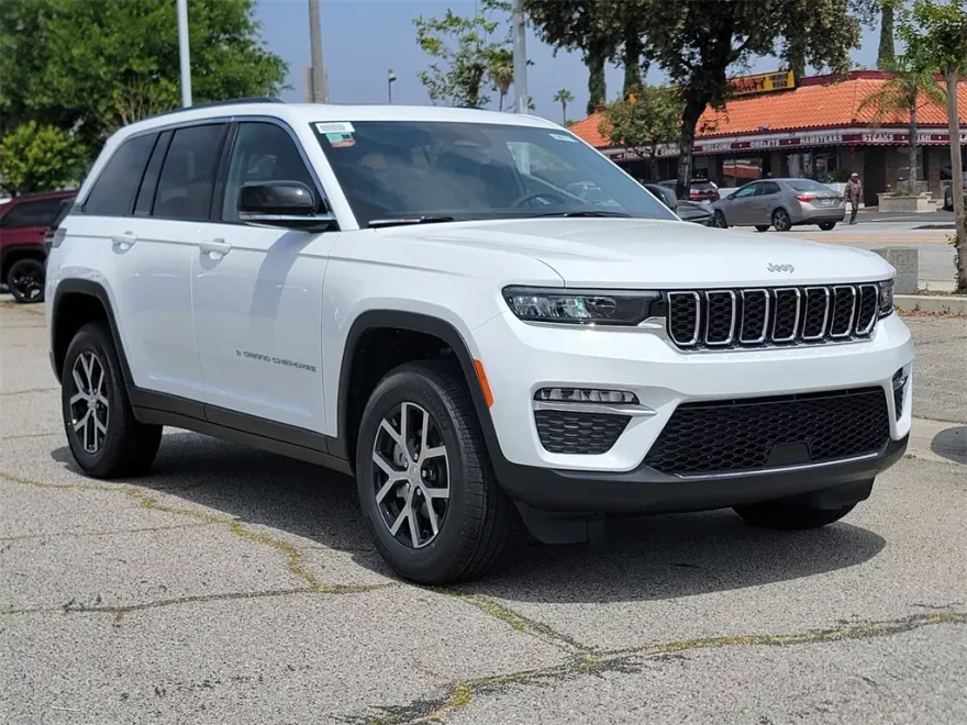2025 Jeep Grand Cherokee Limited photo 1