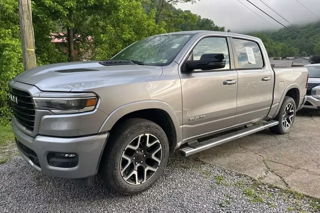 2025 Ram 1500 Laramie photo 1