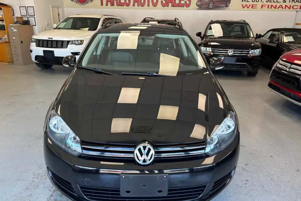 2014 Volkswagen Jetta SportWagen TDI photo 1
