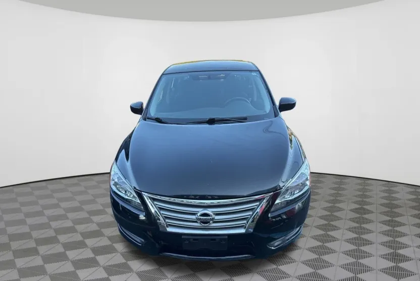 2015 Nissan Sentra SV photo 1