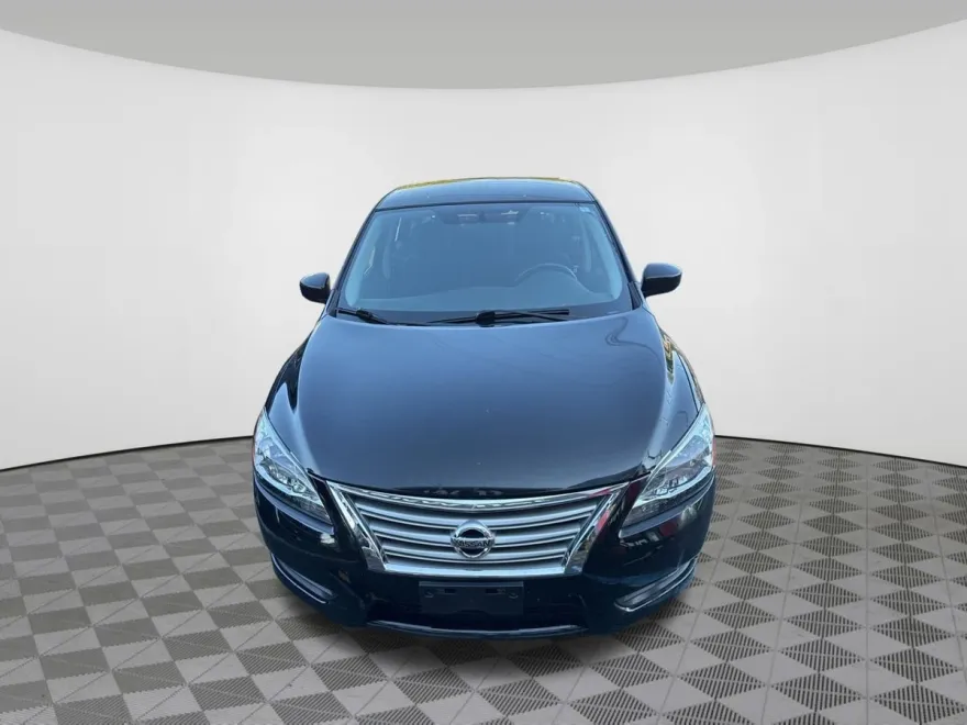 2015 Nissan Sentra SV photo 1