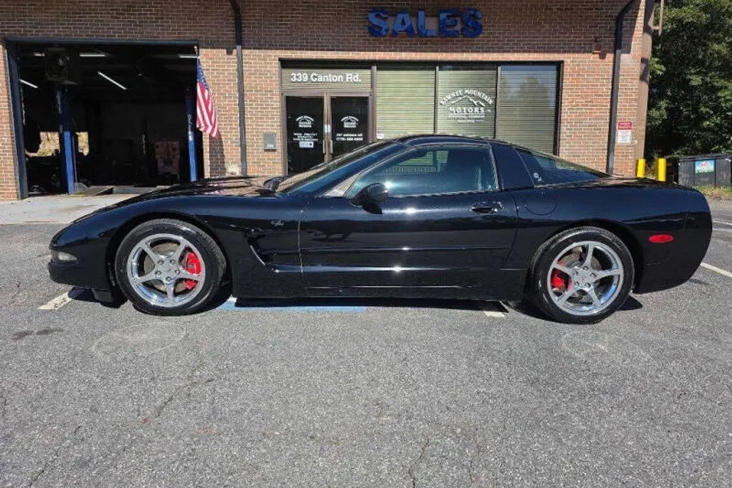 1998 Chevrolet Corvette photo 1