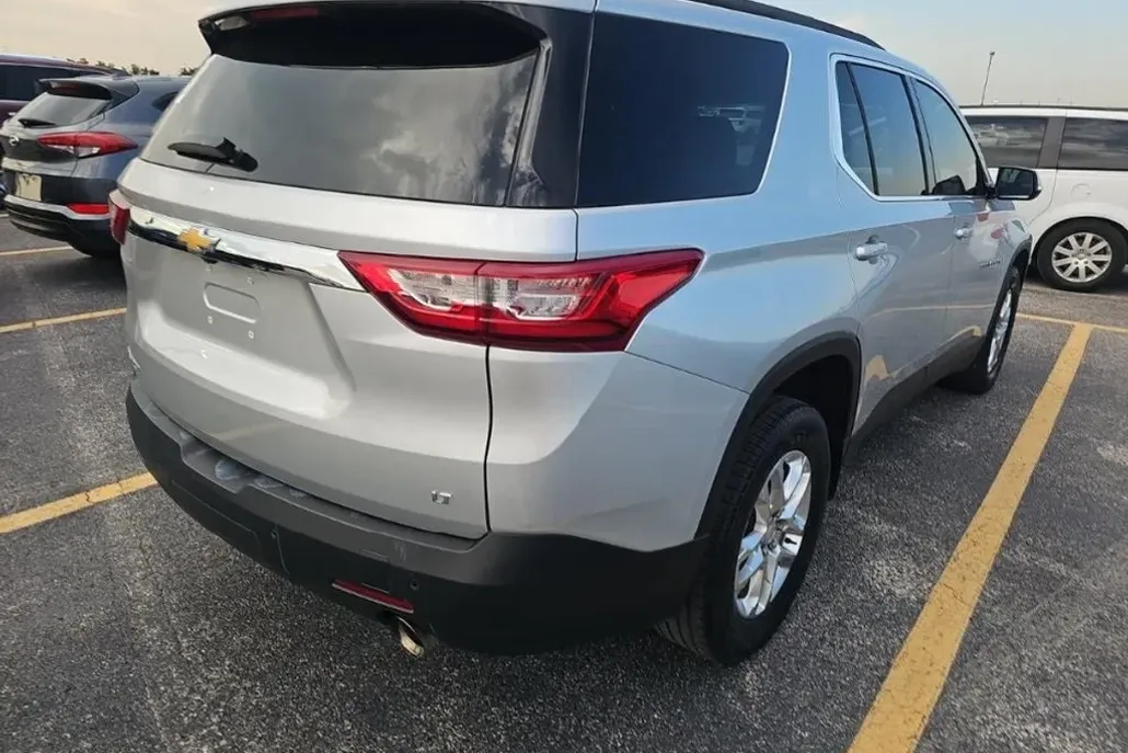 2020 Chevrolet Traverse photo 1