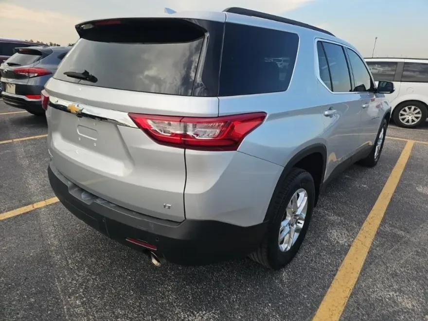 2020 Chevrolet Traverse photo 1