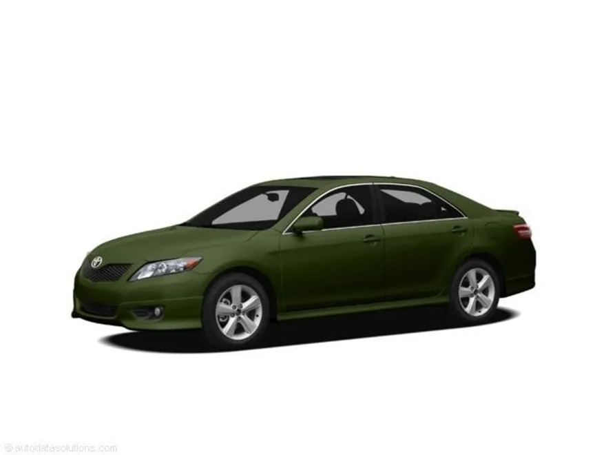 2011 Toyota Camry LE photo 1