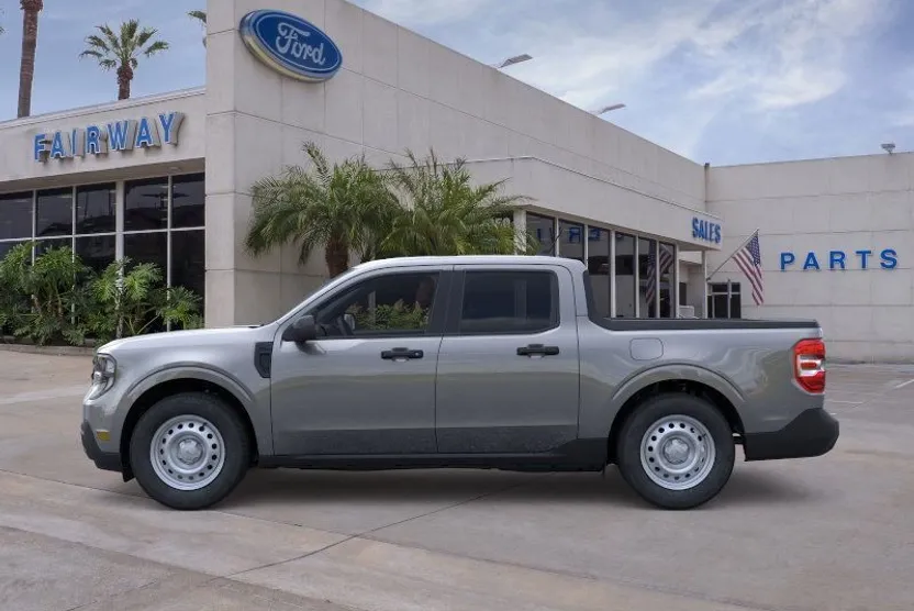 2025 Ford Maverick XL photo 1