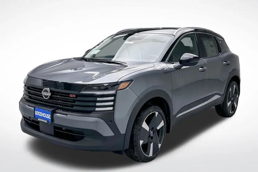 2025 Nissan Kicks SR photo 1