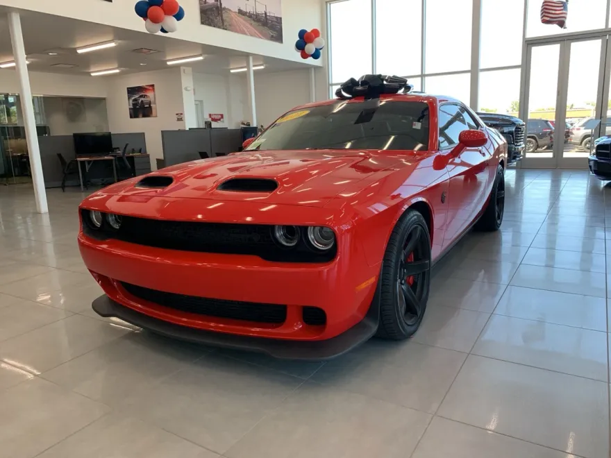 2022 Dodge Challenger SRT8 Hellcat photo 1