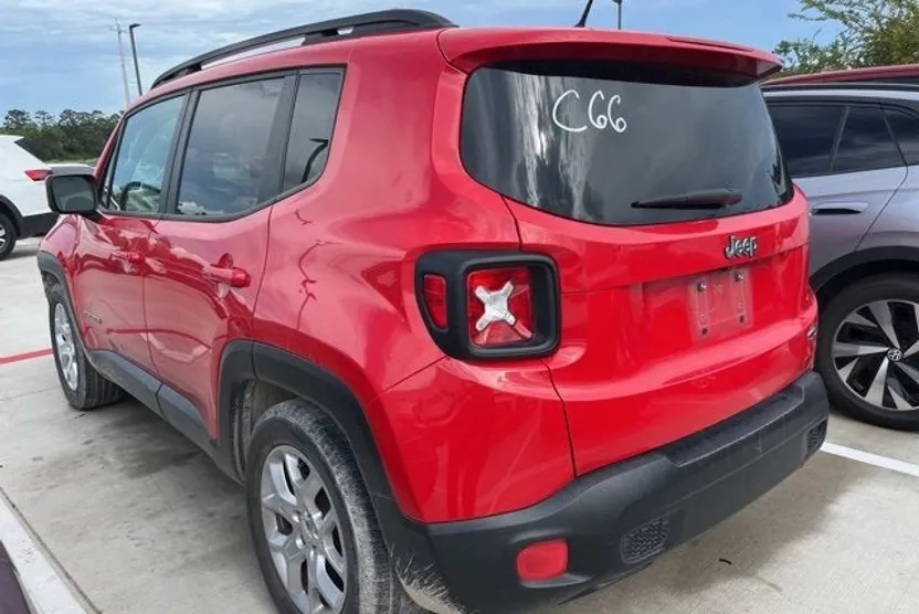 2017 Jeep Renegade Latitude North Edition photo 1