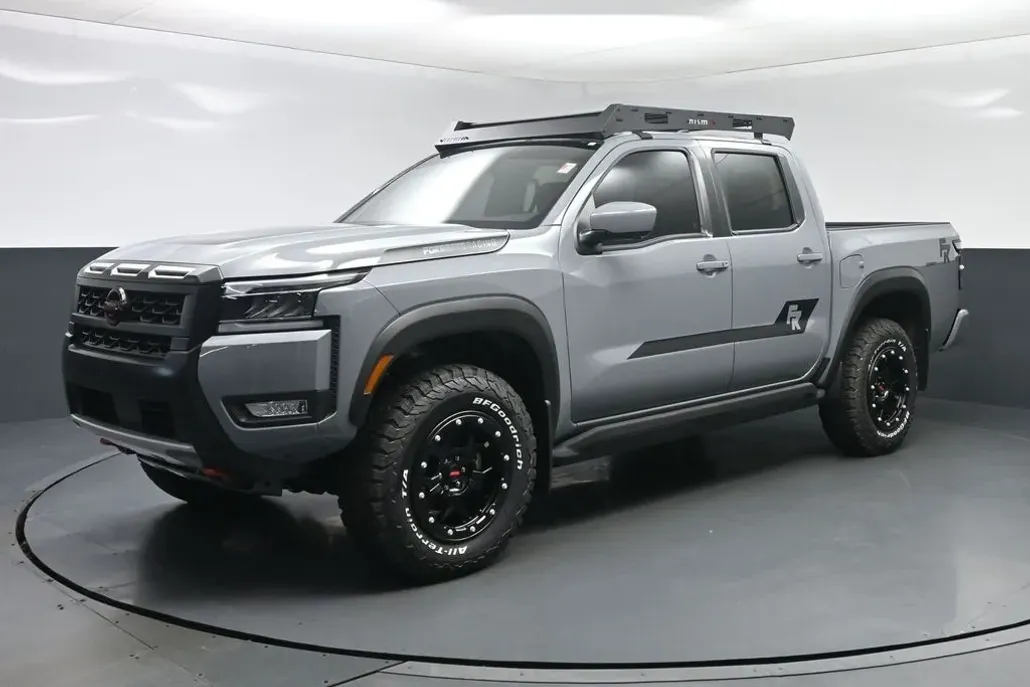2025 Nissan Frontier PRO-4X photo 1