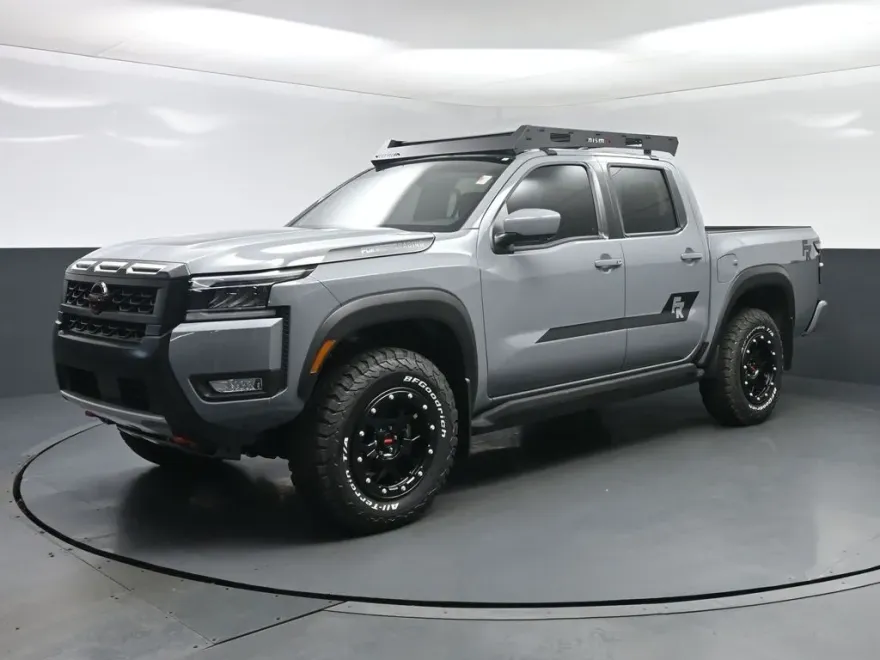 2025 Nissan Frontier PRO-4X photo 1