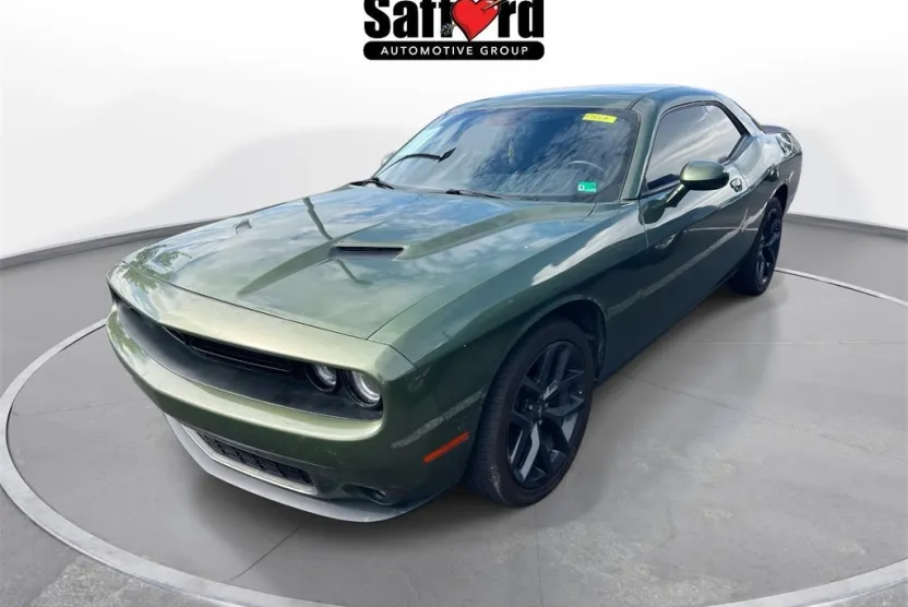 2020 Dodge Challenger SXT photo 1