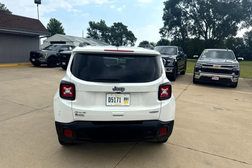 2019 Jeep Renegade Latitude photo 1