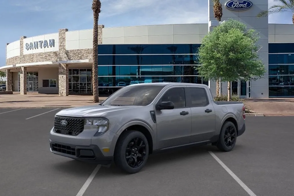 2025 Ford Maverick XLT photo 1