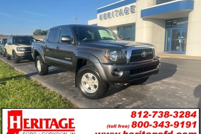 2011 Toyota Tacoma PreRunner V6 photo 1