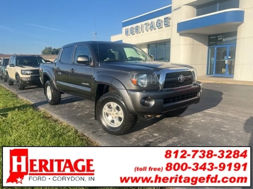 2011 Toyota Tacoma PreRunner V6 photo 1