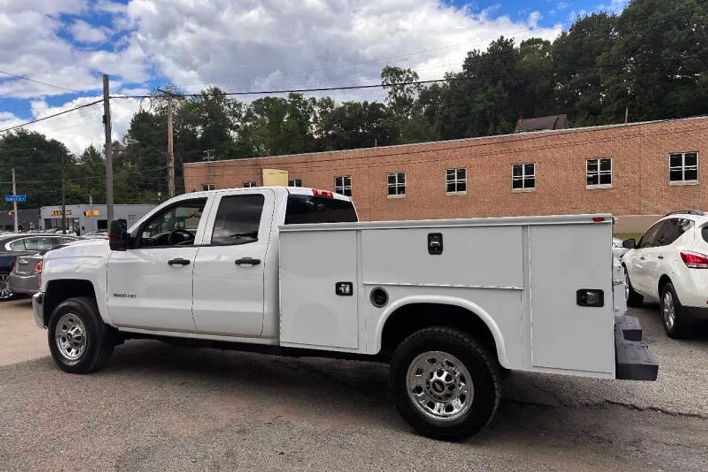 2017 Chevrolet Silverado 3500HD Work Truck photo 1